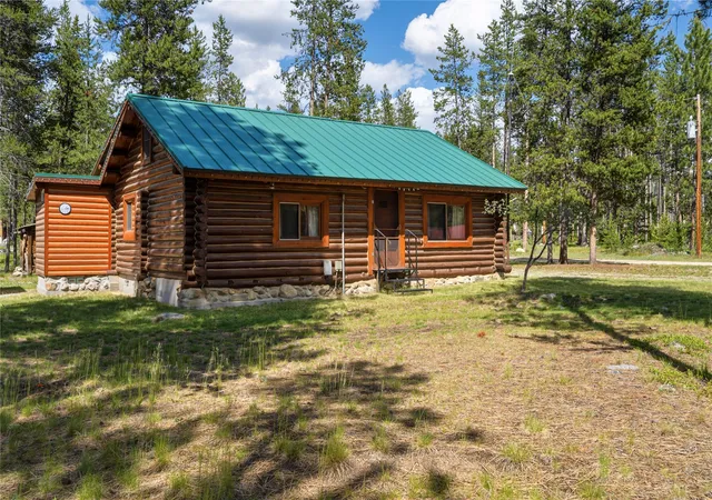 Photo 3 of Single family home for sale at 392 Leisure Ln, Sula, MT 59871 | MLS# 30074194 | Listing updated on 2026-08-24