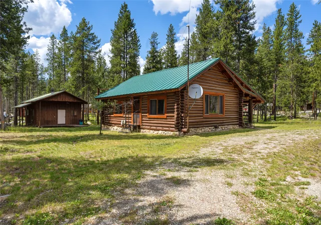 Photo 4 of Single family home for sale at 392 Leisure Ln, Sula, MT 59871 | MLS# 30074194 | Listing updated on 2026-08-24
