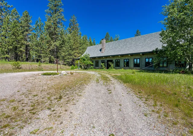 Photo 2 of Single family home for sale at 233 Coverdell Rd, Bigfork, MT 59911 | MLS# 30074270 | Listing updated on 2026-08-17