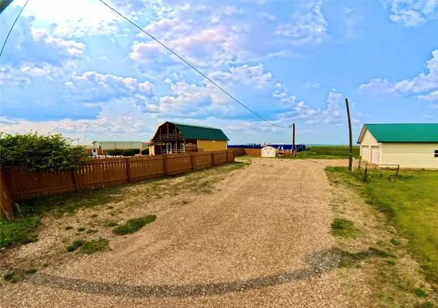 Photo 3 of Single family home for sale at 324 Oak St, Sweet Grass, MT 59484 | MLS# 30074402 | Listing updated on 2026-08-18