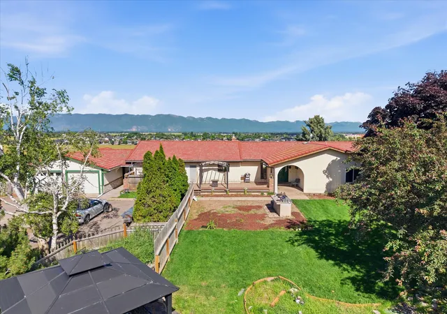 Photo 2 of Single family home for sale at 605 Farm View Ln, Kalispell, MT 59901 | MLS# 30074003 | Listing updated on 2026-08-21