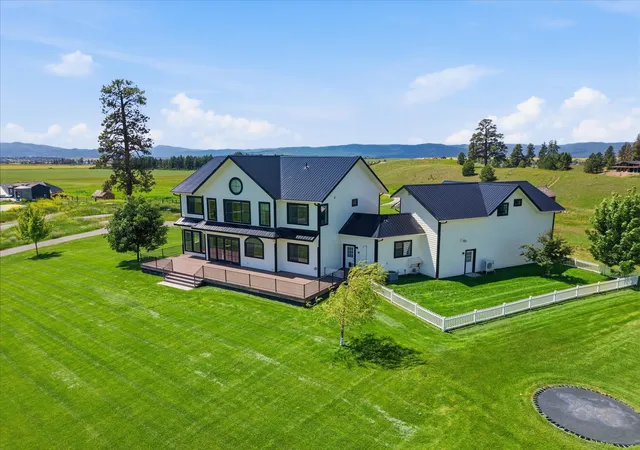 Photo 2 of Mansion for sale at 589 Jackson View Trl, Kalispell, MT 59901 | MLS# 30074439 | Listing updated on 2026-08-22