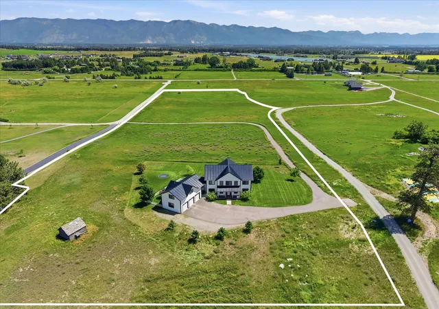 Photo 3 of Single family home for sale at 589 Jackson View Trl, Kalispell, MT 59901 | MLS# 30074439 | Listing updated on 2026-08-22