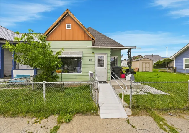 Photo 1 of Single family home for sale at 608/610 Ash St, Anaconda, MT 59711 | MLS# 30074590 | Listing updated on 2026-08-20