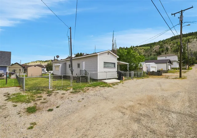 Photo 20 of Single family home for sale at 608/610 Ash St, Anaconda, MT 59711 | MLS# 30074590 | Listing updated on 2026-08-20