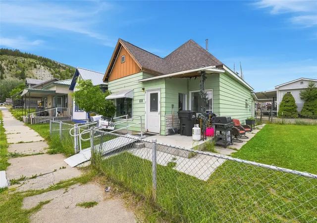 Photo 2 of Single family home for sale at 608/610 Ash St, Anaconda, MT 59711 | MLS# 30074590 | Listing updated on 2026-08-20
