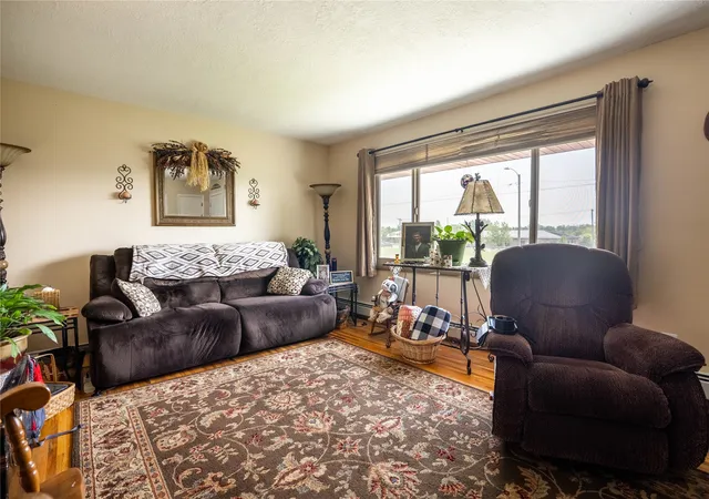 Photo 4 of Single family home for sale at 1403 10th Avenue NW, Great Falls, MT 59404 | MLS# 30074850 | Listing updated on 2026-08-19