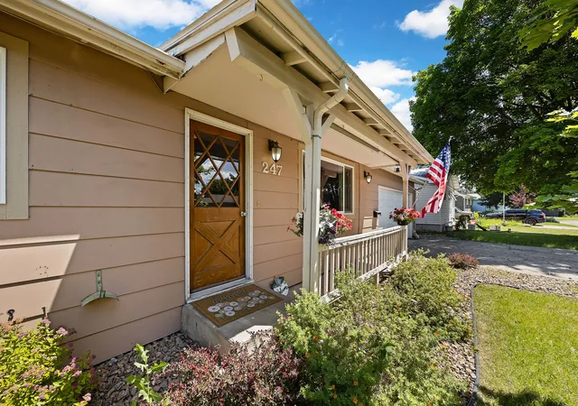 Photo 2 of Single family home for sale at 247 Rosewood Dr, Kalispell, MT 59901 | MLS# 30074620 | Listing updated on 2026-08-24