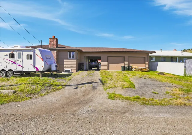 Photo 38 of Single family home for sale at 1908 Hamburg St, Anaconda, MT 59711 | MLS# 30074878 | Listing updated on 2026-08-06