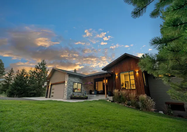 Photo 2 of Single family home for sale at 20 Juniper Ln, Clancy, MT 59634 | MLS# 30073782 | Listing updated on 2026-08-26