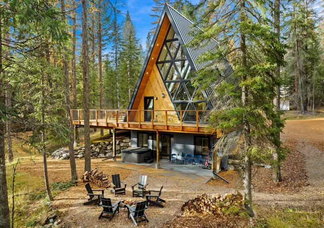 Photo 1 of Single family home for sale at 123 Little Mountain Rd, Whitefish, MT 59937 | MLS# 30075047 | Listing updated on 2026-08-17