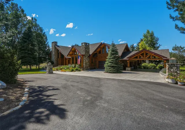 Photo 3 of Single family home for sale at 533 Diamond 3 Rd, Corvallis, MT 59828 | MLS# 30074776 | Listing updated on 2026-10-07
