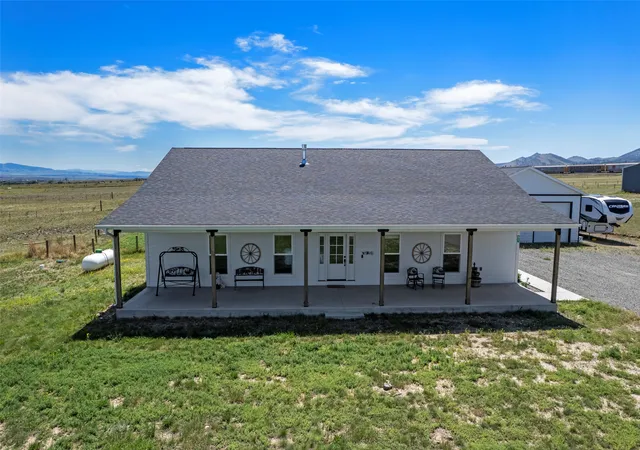 Photo 1 of Single family home for sale at 51 Alaska Trl, Townsend, MT 59644 | MLS# 30075068 | Listing updated on 2026-08-23