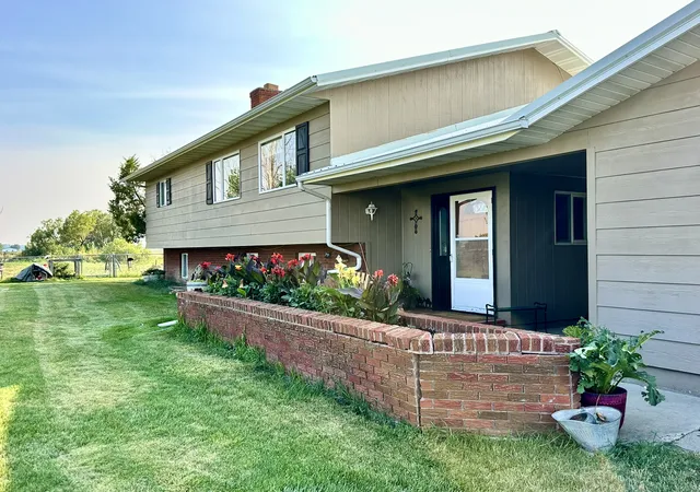 Photo 2 of Single family home for sale at 2606 N 17th Road, Worden, MT 59088 | MLS# 30075273 | Listing updated on 2026-08-13