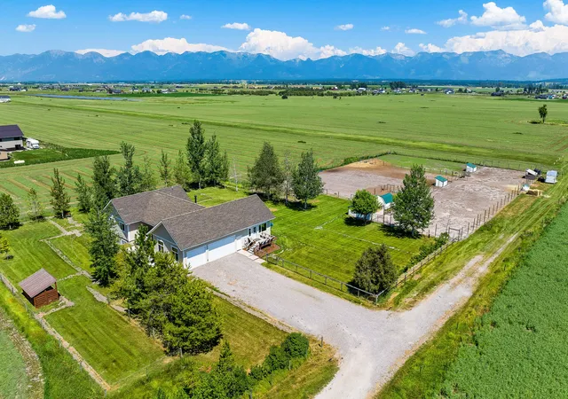 Photo 2 of Single family home for sale at 301 Farm Rd, Kalispell, MT 59901 | MLS# 30072714 | Listing updated on 2026-08-20