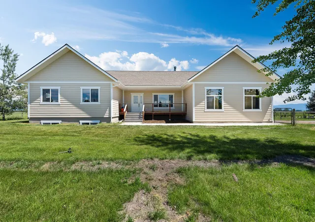 Photo 3 of Single family home for sale at 301 Farm Rd, Kalispell, MT 59901 | MLS# 30072714 | Listing updated on 2026-08-20