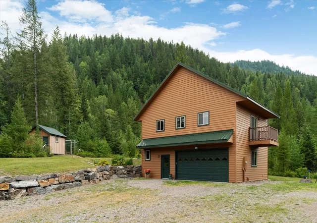 Photo 1 of Single family home for sale at 3945 North Frk Rd, Columbia Falls, MT 59912 | MLS# 30075240 | Listing updated on 2026-08-27