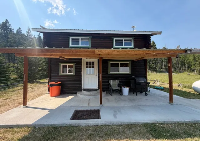 Photo 2 of Single family home for sale at 22 Indian Crk Rd, Townsend, MT 59644 | MLS# 30075329 | Listing updated on 2026-08-09