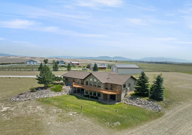 Photo 2 of Single family home for sale at 44 Broadwater Rd, Townsend, MT 59644 | MLS# 30075460 | Listing updated on 2026-08-25