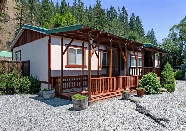 Photo 2 of Manufactured home for sale at 17000 Highway 12 W, Lolo, MT 59847 | MLS# 30075684 | Listing updated on 2026-08-18