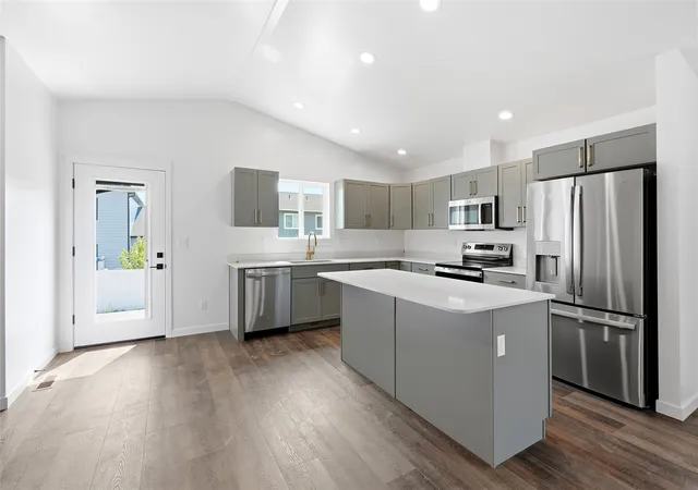 Photo 1 of Single family home for sale at 524 Eagle Valley Dr, Kalispell, MT 59901 | MLS# 30075511 | Listing updated on 2026-08-12