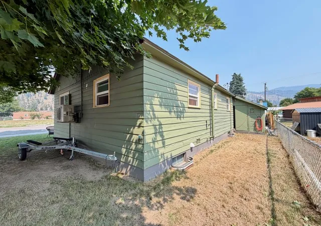 Photo 4 of Single family home for sale at 301 4th Avenue E, Superior, MT 59872 | MLS# 30075732 | Listing updated on 2026-08-19