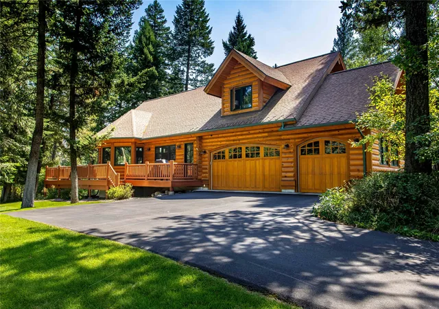 Photo 2 of Single family home for sale at 20 Wood Ridge Dr, Columbia Falls, MT 59912 | MLS# 30075704 | Listing updated on 2026-08-07