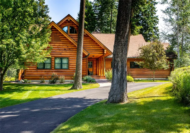 Photo 3 of Single family home for sale at 20 Wood Ridge Dr, Columbia Falls, MT 59912 | MLS# 30075704 | Listing updated on 2026-08-07