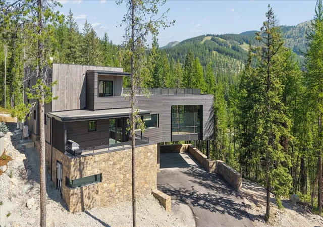 Photo 2 of Single family home for sale at 1059 Elk Camp Loop, Whitefish, MT 59937 | MLS# 30075974 | Listing updated on 2026-08-07