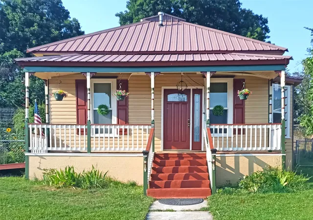 Photo 1 of Single family home for sale at 508 W Preston Ave, Thompson Falls, MT 59873 | MLS# 30076046 | Listing updated on 2026-08-20