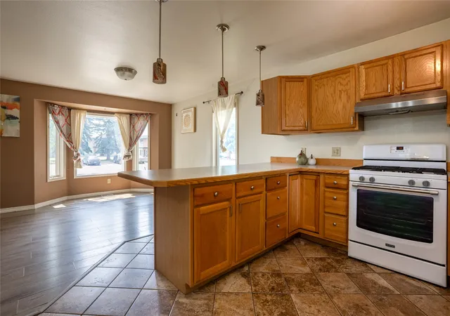 Photo 4 of Single family home for sale at 1809 9th Avenue S, Great Falls, MT 59405 | MLS# 30075368 | Listing updated on 2026-08-15