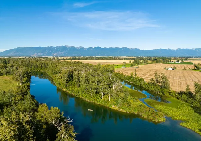 Photo 4 of Single family home for sale at 1514 Steel Brg Rd, Kalispell, MT 59901 | MLS# 30069885 | Listing updated on 2026-08-07