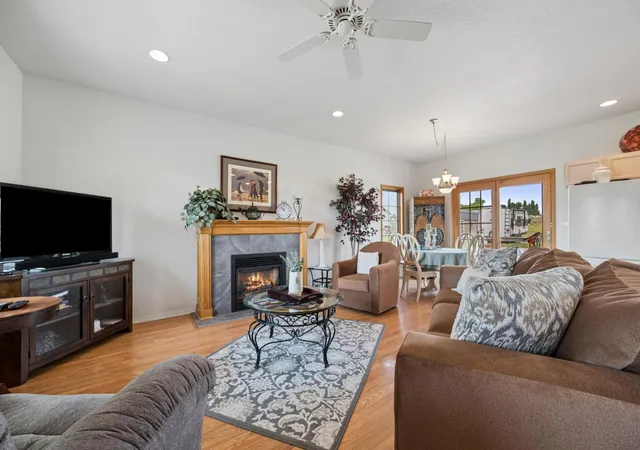 Photo 1 of Single family home for sale at 342 Overlook Dr, Eureka, MT 59917 | MLS# 30076250 | Listing updated on 2026-08-20