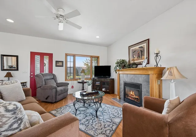 Photo 2 of Single family home for sale at 342 Overlook Dr, Eureka, MT 59917 | MLS# 30076250 | Listing updated on 2026-08-20
