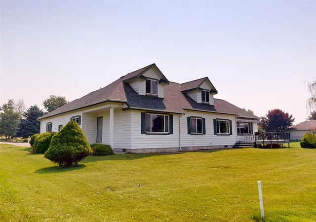Photo 3 of Single family home for sale at 105 Eagle Dr, Polson, MT 59860 | MLS# 30075314 | Listing updated on 2026-08-24
