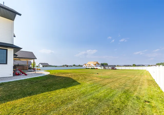 Photo 21 of Mansion for sale at 6513 Rain Lily Dr, Billings, MT 59106 | MLS# 30076142 | Listing updated on 2026-08-18