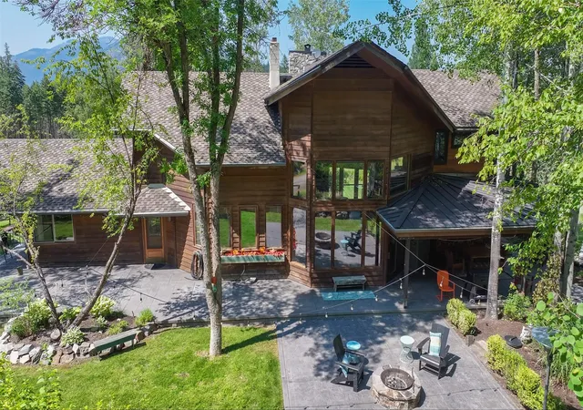 Photo 3 of Single family home for sale at 15 Wilkes Crk Rd, Thompson Falls, MT 59873 | MLS# 30075915 | Listing updated on 2026-08-20