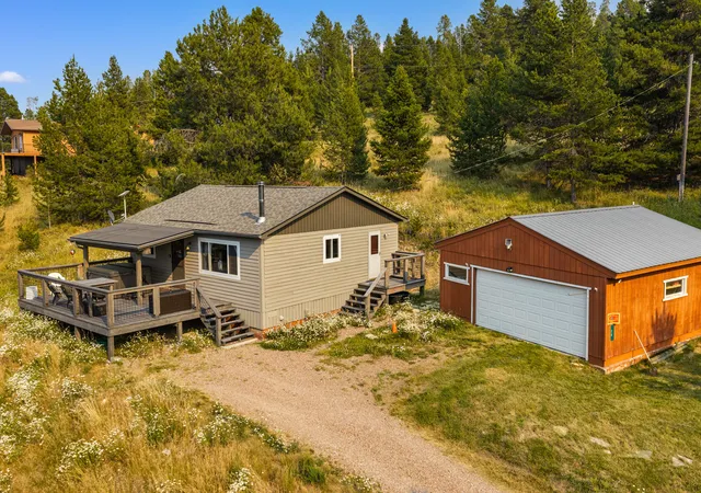 Photo 1 of Single family home for sale at 20 Scenic Ln, Anaconda, MT 59711 | MLS# 30076495 | Listing updated on 2026-08-27