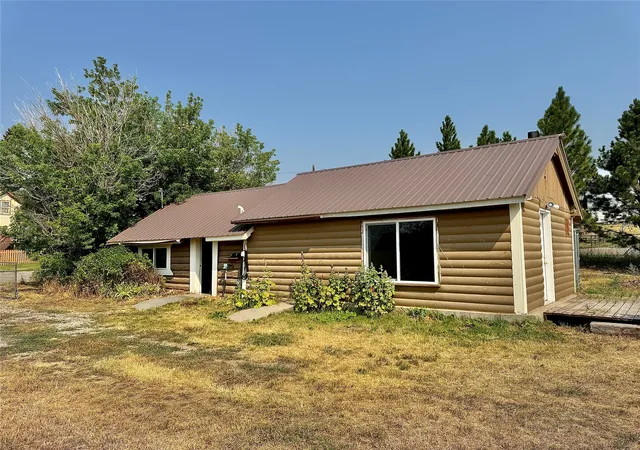 Photo 1 of Single family home for sale at 400 E Larime St, White Sulphur Springs, MT 59645 | MLS# 30076513 | Listing updated on 2026-08-10