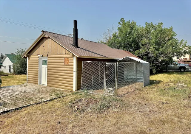 Photo 3 of Single family home for sale at 400 E Larime St, White Sulphur Springs, MT 59645 | MLS# 30076513 | Listing updated on 2026-08-10