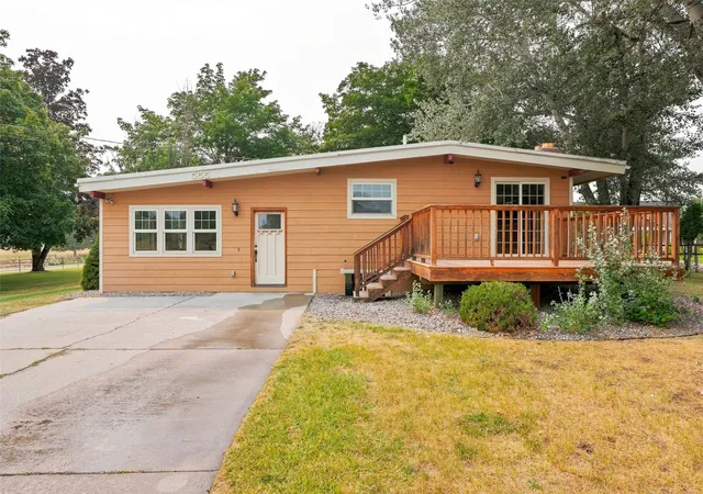 1st image of 555 Grantsdale Rd, Hamilton, MT 59840 | MLS# 30076509