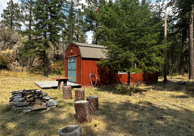 Photo 1 of Single family home for sale at 12 Trap Clb Ln, Thompson Falls, MT 59873 | MLS# 30076624 | Listing updated on 2026-08-13