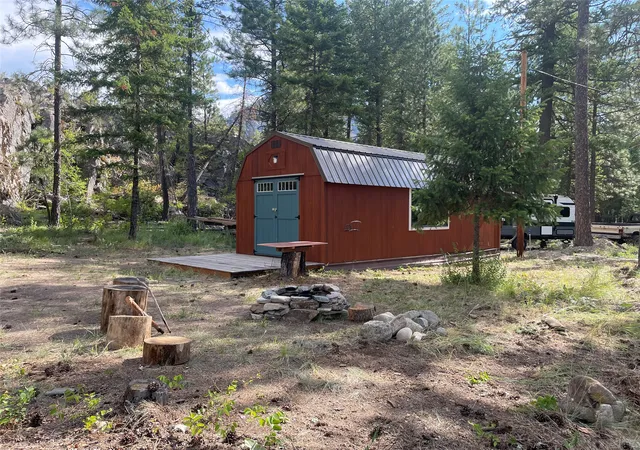 Photo 3 of Single family home for sale at 12 Trap Clb Ln, Thompson Falls, MT 59873 | MLS# 30076624 | Listing updated on 2026-08-13
