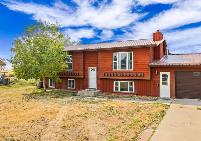 Photo 3 of Single family home for sale at 308 Washington Blvd, Great Falls, MT 59404 | MLS# 30076586 | Listing updated on 2026-08-12