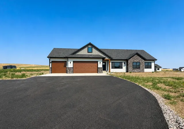 Photo 1 of Single family home for sale at 141 Barn Wood Ln, Great Falls, MT 59405 | MLS# 30076658 | Listing updated on 2026-08-13
