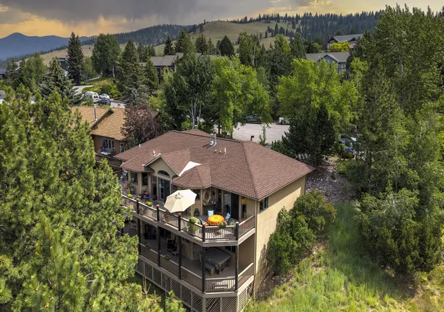 Photo 1 of Single family home for sale at 6 Starview Ct, Missoula, MT 59802 | MLS# 30076708 | Listing updated on 2026-08-13