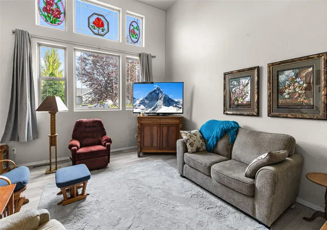 Photo 3 of Single family home for sale at 515 Triple Crk Dr, Kalispell, MT 59901 | MLS# 30076605 | Listing updated on 2026-08-20