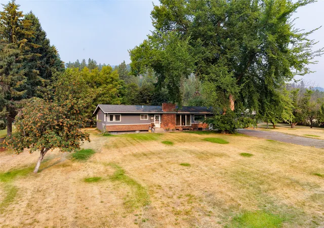 Photo 4 of Single family home for sale at 911 Greers Fry Rd, Libby, MT 59923 | MLS# 30076687 | Listing updated on 2026-08-14