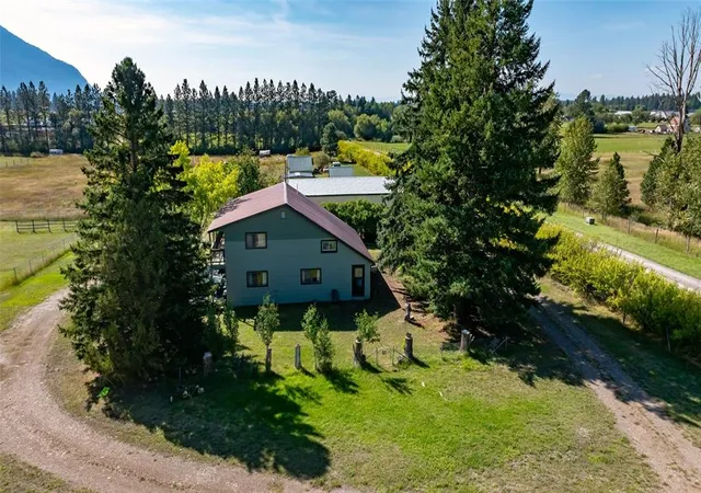 Photo 2 of Single family home for sale at 628 Kelley Rd, Columbia Falls, MT 59912 | MLS# 30076707 | Listing updated on 2026-08-13