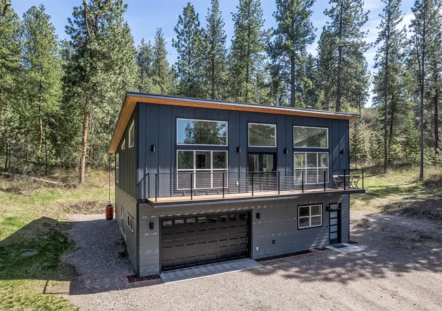 Photo 4 of Single family home for sale at 41002 Cyn View Cir, Polson, MT 59860 | MLS# 30076766 | Listing updated on 2026-08-14